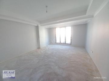 BAHÇELİEVLER YAYLA ÇAMLIK CD. SONU SIFIR 3+1 120M2 1.KAT OTURMAYA HAZIR ANKASTRE KOMBİLİ KREDİLİ