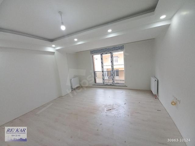 BAHÇELİEVLER YAYLA FERİT SELİM PAŞA CD. SİNE YAKIN 3+1 120M2 2.KAT SIFIR ASANSÖRLÜ ANKSTRE MUTFAKLI