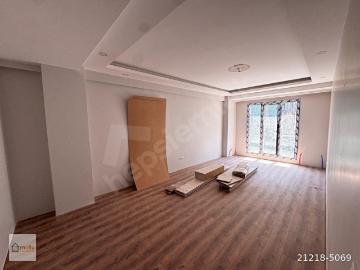 BAHÇELİEVLER YAYLA, FERİTSELİMPAŞA CADDESİ ÜZERİ, SIFIR, EBEVEYN BANYOLU, 130 M2, 3+1 KİRALIK DAİRE