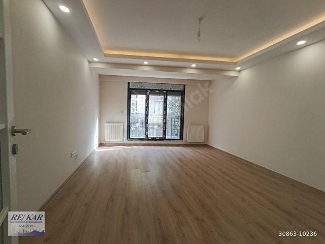 BAHÇELİEVLER YAYLA UEFA MEYDANI ÇAMLIK CD. SOKAĞINDA SIFIR 3+1 110M2 1.KAT BALKONLU KOMBİLİ KREDİLİ