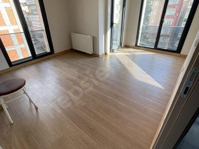 BAHÇELİEVLER YAYLADA, SIFIR BİNADA, ARAKAT, 2+1 KİRALIK DAİRE