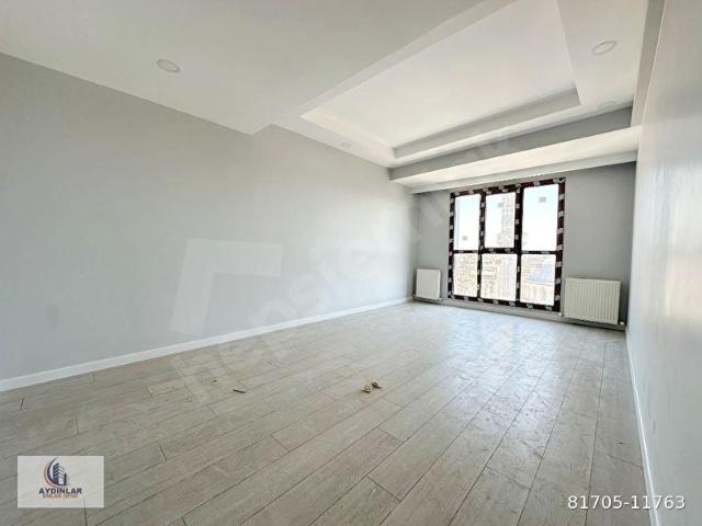 BAHÇELİEVLER YENİBOSNADA SIFIR OTOPARKLI SATILIK 2+1 DAİRE