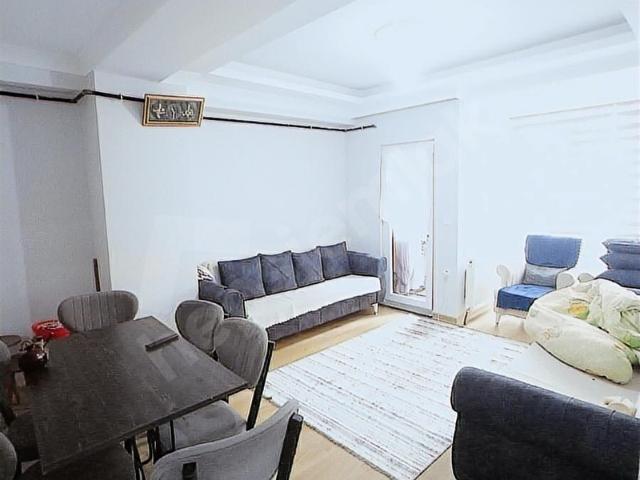 BAHÇELİEVLER ZAFER'DE SATILIK 2+1, 85 M2 DAİRE MERKEZİ KONUM DA