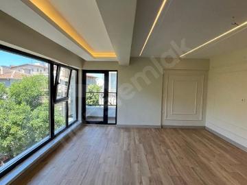BAHÇELİEVLERDE BAŞAKTAN 2+1 DUBLEKS SIFIR BİNADA YERDEN ISITMALI