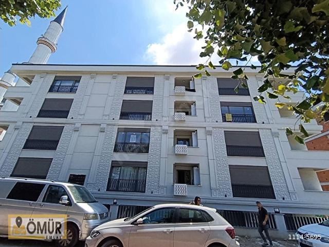 BAHÇELİEVLERDE YENİ BİNADA OTOPARKLI 2+1 KİRALIK DAİRE