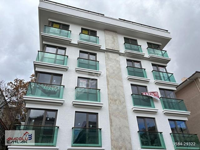 BAHÇELİEVLERDE YENİ SIFIR BİNADA 3+1 ORTA KAT ÖN GÜNEY LÜX