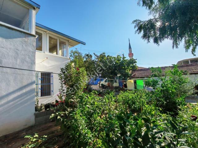 Bahçeli Villa Tipi Satılık Köy Evi