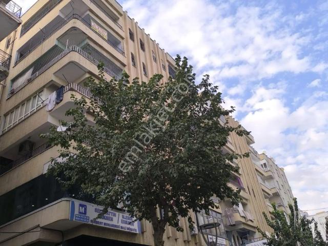 Bahçelievlerde En Üstün Bir Altı Doğal Gazlı Geniş Ve Ferah Temiz Kiralık Daire