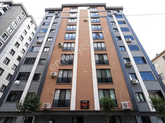 Bahçelievler 2+1 Kapalı Garajlı 3.kat 70 M2 Sıfır Kiralık Daire