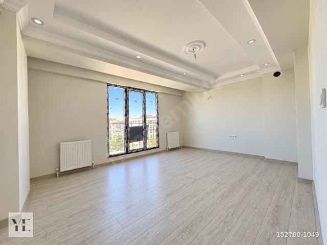 Bahçelievler Camlı Kahve Işıklarının Yakını Sıfır 3+1 Merkezi