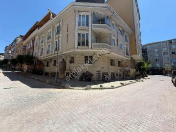 Bahçelievler Cumhuriyet'te Genç Binada 2+1 Bahçe Katı Daire