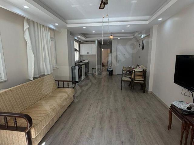 Bahçelievler aka koleji civarında 1+1 satılık daire