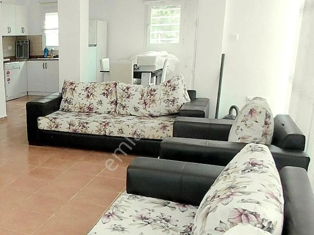Bahçelievler Avta Bölgesi Eşyalı Yıllık Kiralık 2+1 Dubleks Denize 100m Uzaklıkta