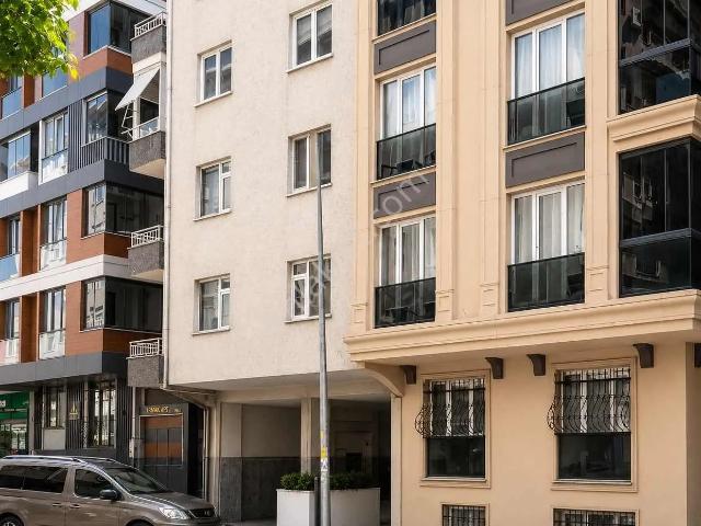Bahçelievler Basın Sitesinde Yeni Binada Boş 2+1 Satılık Daire