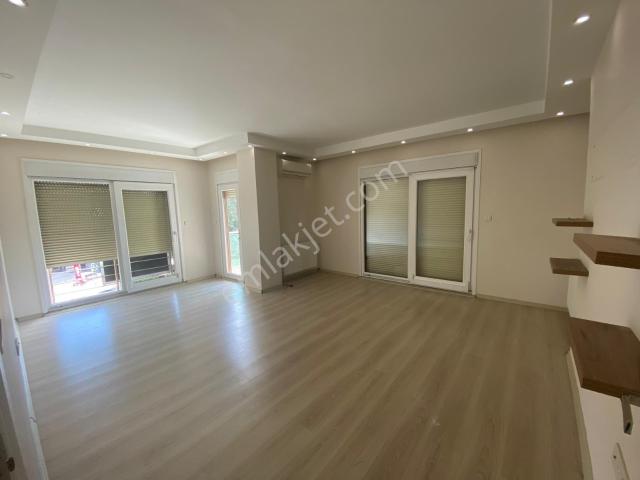 Bahçelievler Basınsitsinde Site İçinde 3.kat 3+1 K.oto Parklı