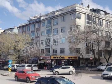 Bahçelievler Beşevler De 2+1 Giriş Kat Ön Cephe Daire