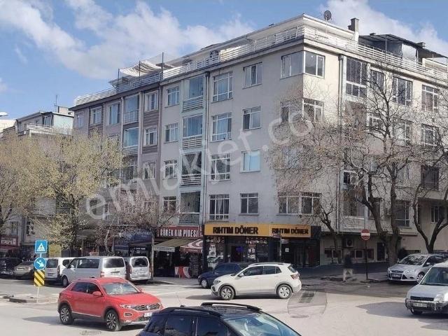 Bahçelievler Beşevler De 2+1 Giriş Kat Ön Cephe Daire
