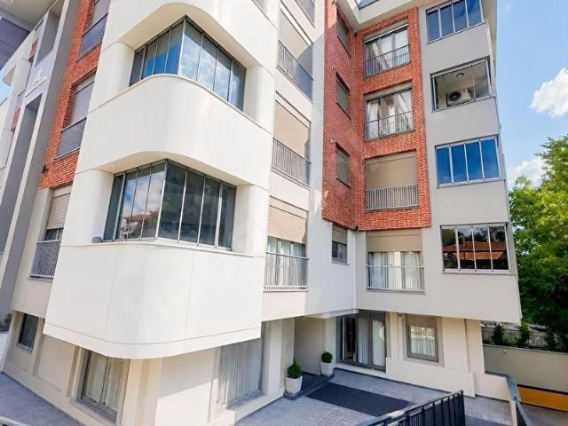 Bahçelievler de Ferah Kombili 5+2 Yeni Satılık Dubleks
