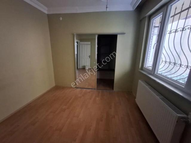 Bahçelievler,de Kiralık 15 Yıllık 2+1 Daire
