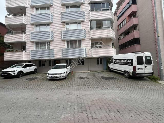 Bahçelievler De Kiralık Eşyalı 2+1