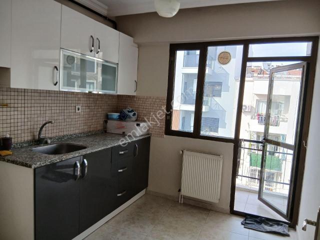 Bahçelievler De Her Yere Yakın Merkezi 2 Oda Salon Temiz Dairemiz Necla Emlak Tan Kiralık Tır