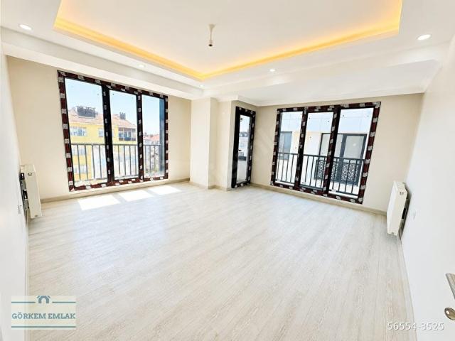 Bahçelievler Ferit Selim Paşa Caddesi Sıfır Binada Satılık 3+1 Ebeveyn Banyolu Daire