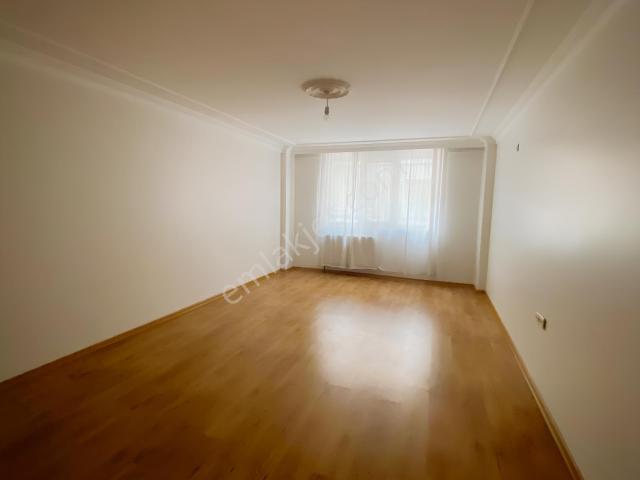 Bahçelievler Kocasinan Mah 10 Yıllık Bina Bahçe Katı 90m² 2+1