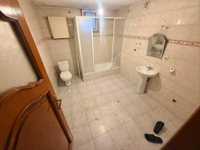 Bahçelievler Kocasinan Merkez'de Geniş Balkonlu 3+1 Daire