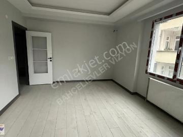 Bahçelievler Kocasinan Satılık 2+1 Site İçinde Otoparklı Daire