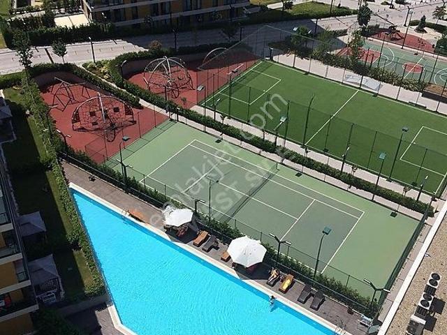 Bahçelievler İstwest'te 1+1 Özel Dekorasyonlu Sıfır Eşyalı Daire