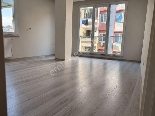 Bahçelievler Şirinevler Mahallesi Kiralık 2+1 Daire Metro Yakını