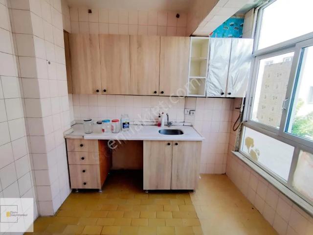 Bahçelievler Şirinevler'de 2+1 85