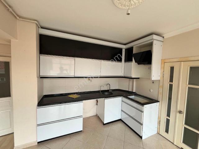 Bahçelievler Mahallesi Şenyurt 3+1 Kiralık Daire