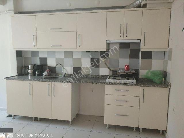 Bahçelievler Mahallesi'nde Kiralık 2+0 Balkonlu Asansörlü Yeni Boyalı Daire
