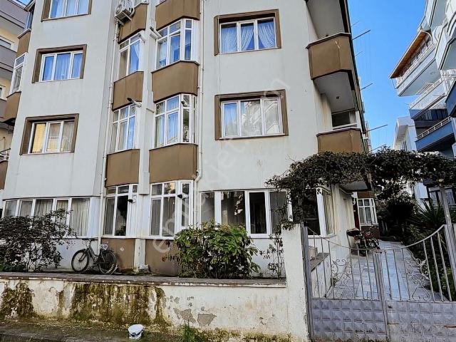 Bahçelievler Mahallesin'de Satılık 1+1 55 M2 Daire