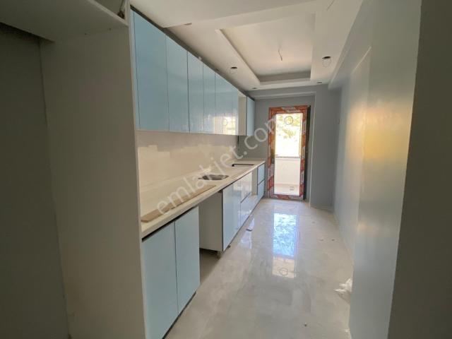 Bahçelievler Merkez Mahallesin De 80m² 3.kat 2+1 Kapalı Oto