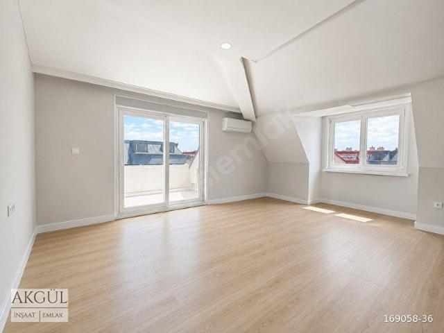 Bahçelievler Merkez'de Mansart 3+1 110m2 Harika Daire K.Otopark