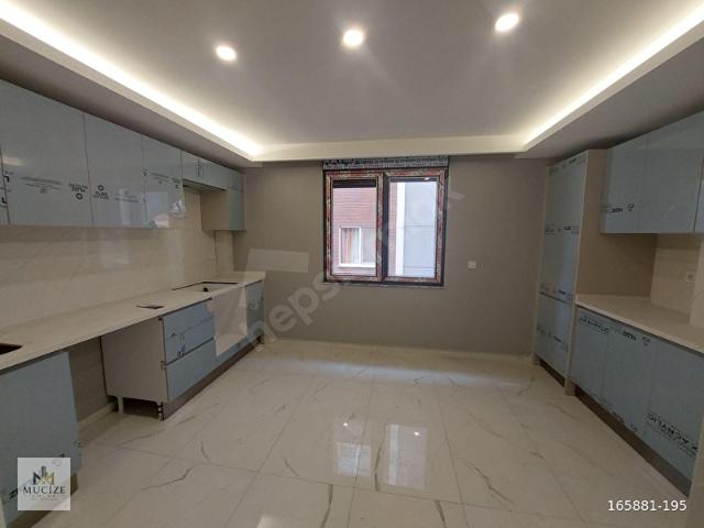 Bahçelievler Merkezde, Sıfır, Kapalı Otoparklı 3+1 Daire