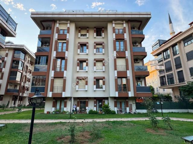 Bahçelievler Merkz Satılık 3+1 Muhteşem Sitede Daire. Vizyon