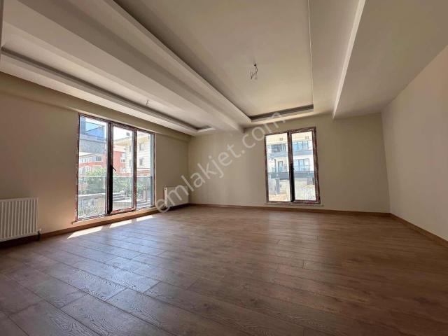 Bahçelievler Mh. Butik Sitede Uygun Fiyata Geniş 2+1 Daire