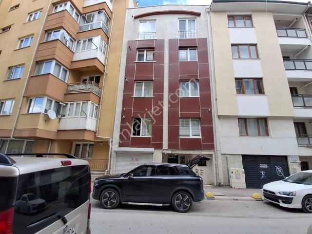 Bahçelievler Sıhhıye Meydanı Yakını Arakat Kombili Kiralık 1+1 Daire