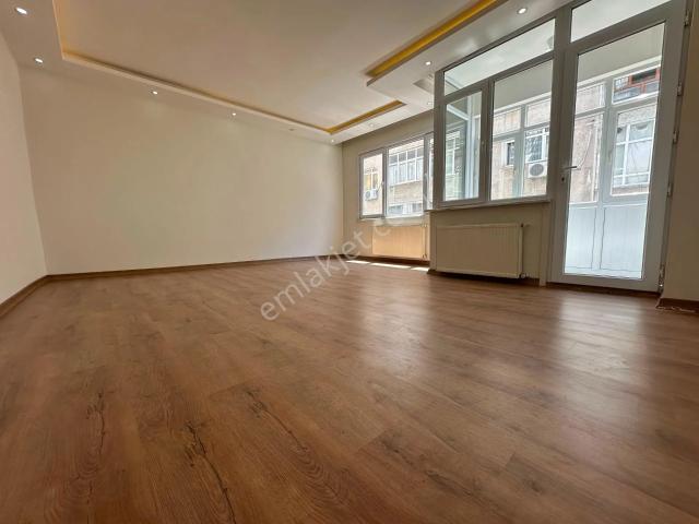 Bahçelievler Siyavuşpaşa Kiralık 2+1 Masrafsız Ara Kat Daire. Vizyon