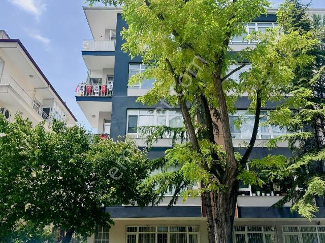 Bahçelievler Taşkent Caddesi'nde Satılık 3+1 Daire