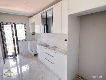 Bahçelievler Yayla Ferit Selim Paşa Caddesi Beslen Fırını Yakınında Kiralık Sıfır Lüks 3+1 Daire