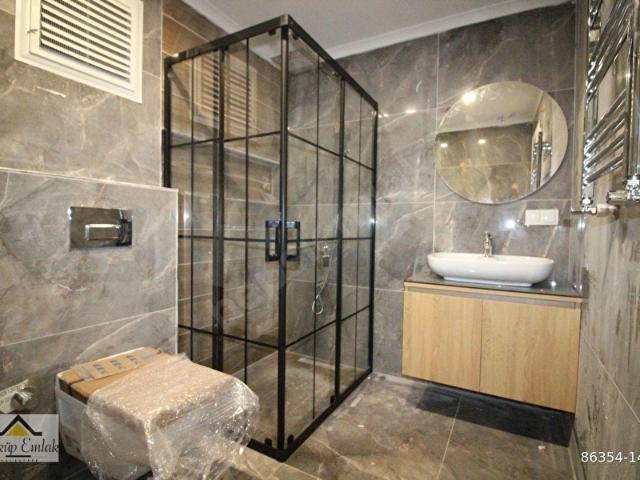 Bahçelievler Yayla Ferit Selim Paşa Caddesi Yakını Satılık Sıfır 3+1 Daire