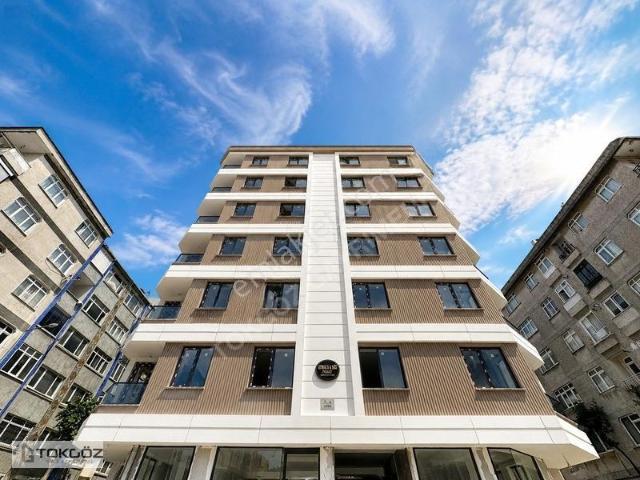 Bahçelievler Yayla Yakını 2+1 5.arakat Köşe Ferah 2+1 Daire