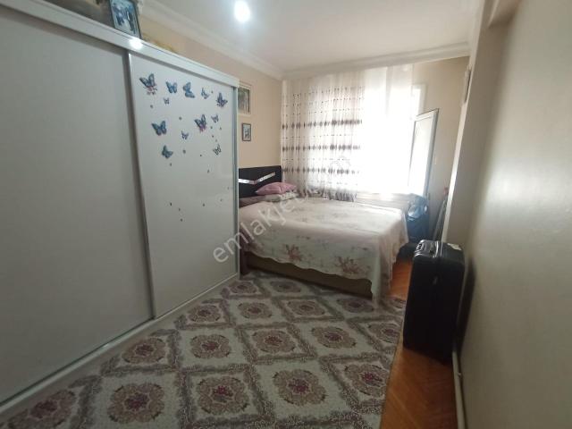 Bahçelievler Zafer Mahallesi'nde Satılık 2+1 Merkezi Daire
