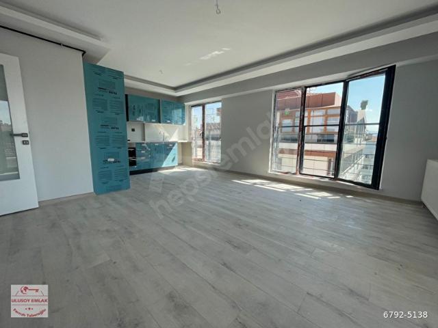 Bahçelievlerde 4+1 Dubleks Kombili 2 Banyolu Kombili Metro Yakını