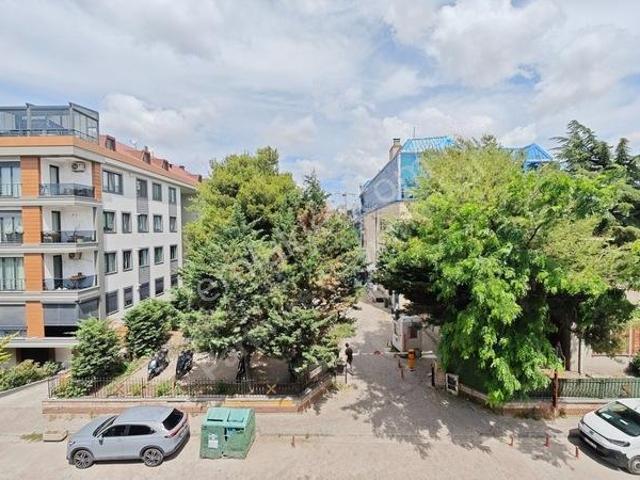 Bahçelievlerde 0 Binada 110 M2 3+1 Ebeveyn Banyolu Daire