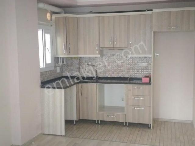 bahçelievler'de 1+1 Doğalgazlı Yüksek Giriş Temiz Kiralık Daire
